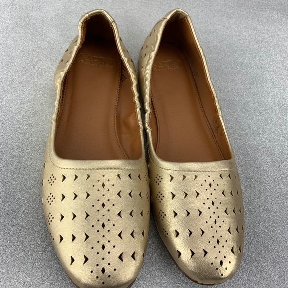 SARTO by Franco Sarto Gold Brewer Leather Flat - Picture 6 of 8